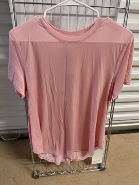 Lululemon Lightweight Split Back Training Tee Pink Size M NWT